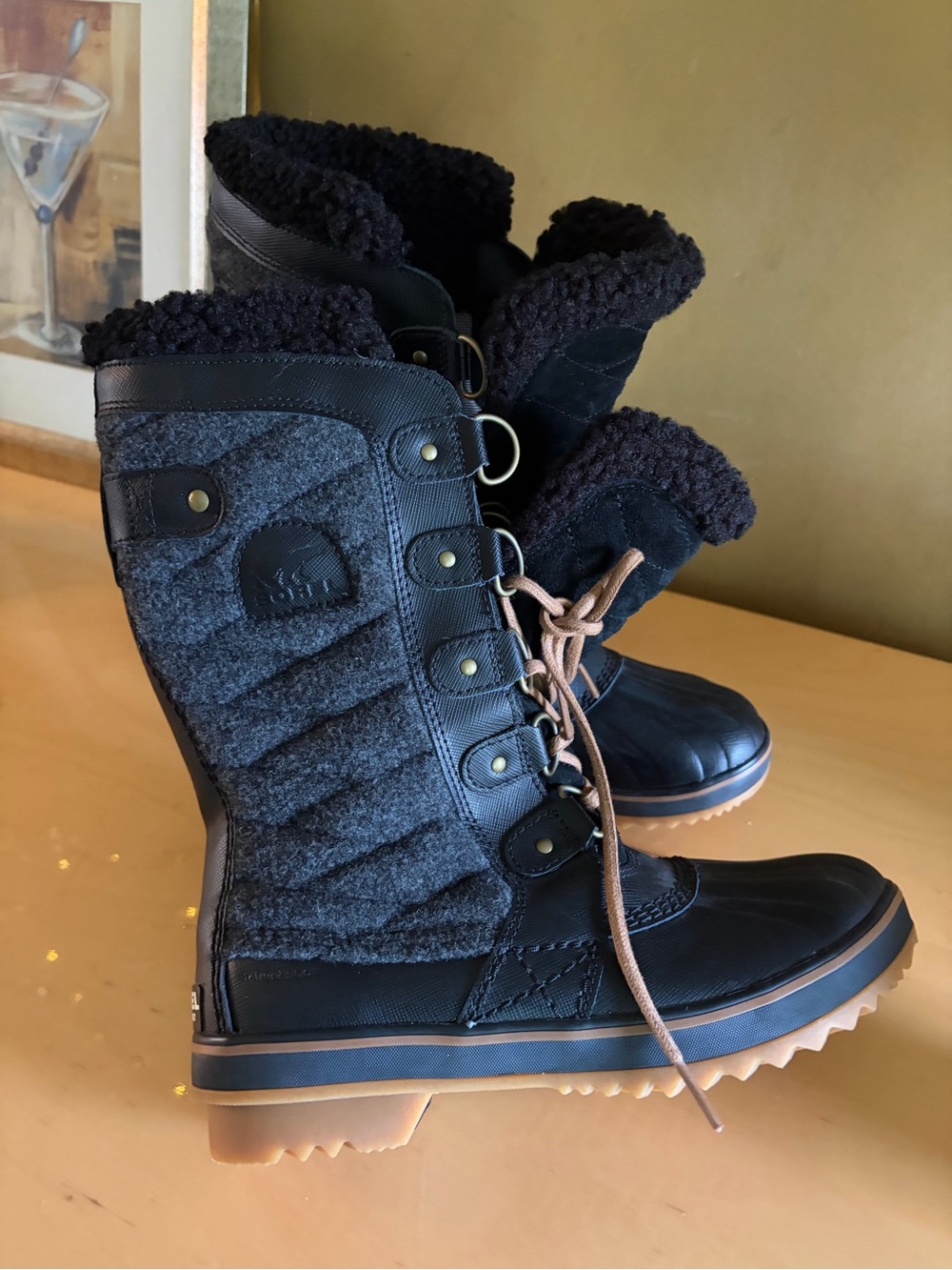Sorel Black and Tan Women's Waterproof Winter Lace-Up Boots